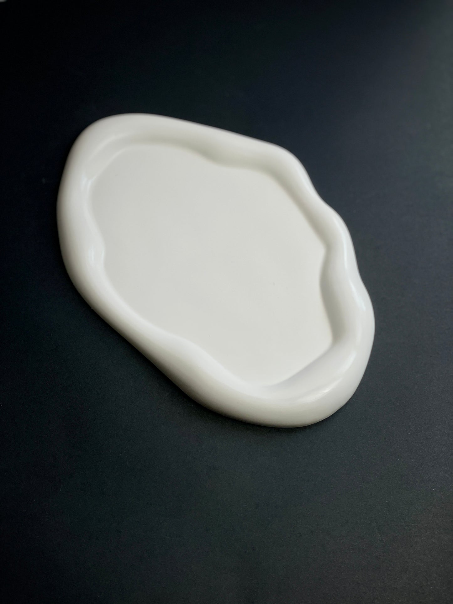 Minimalist Irregular Cloud Trinket Tray Oval