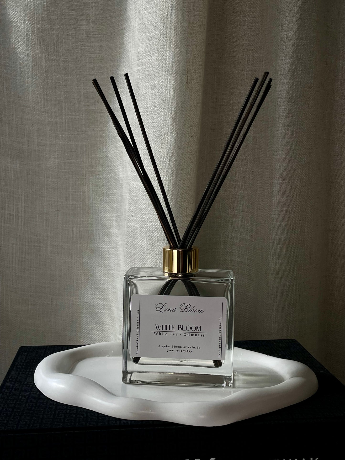White Bloom Diffuser