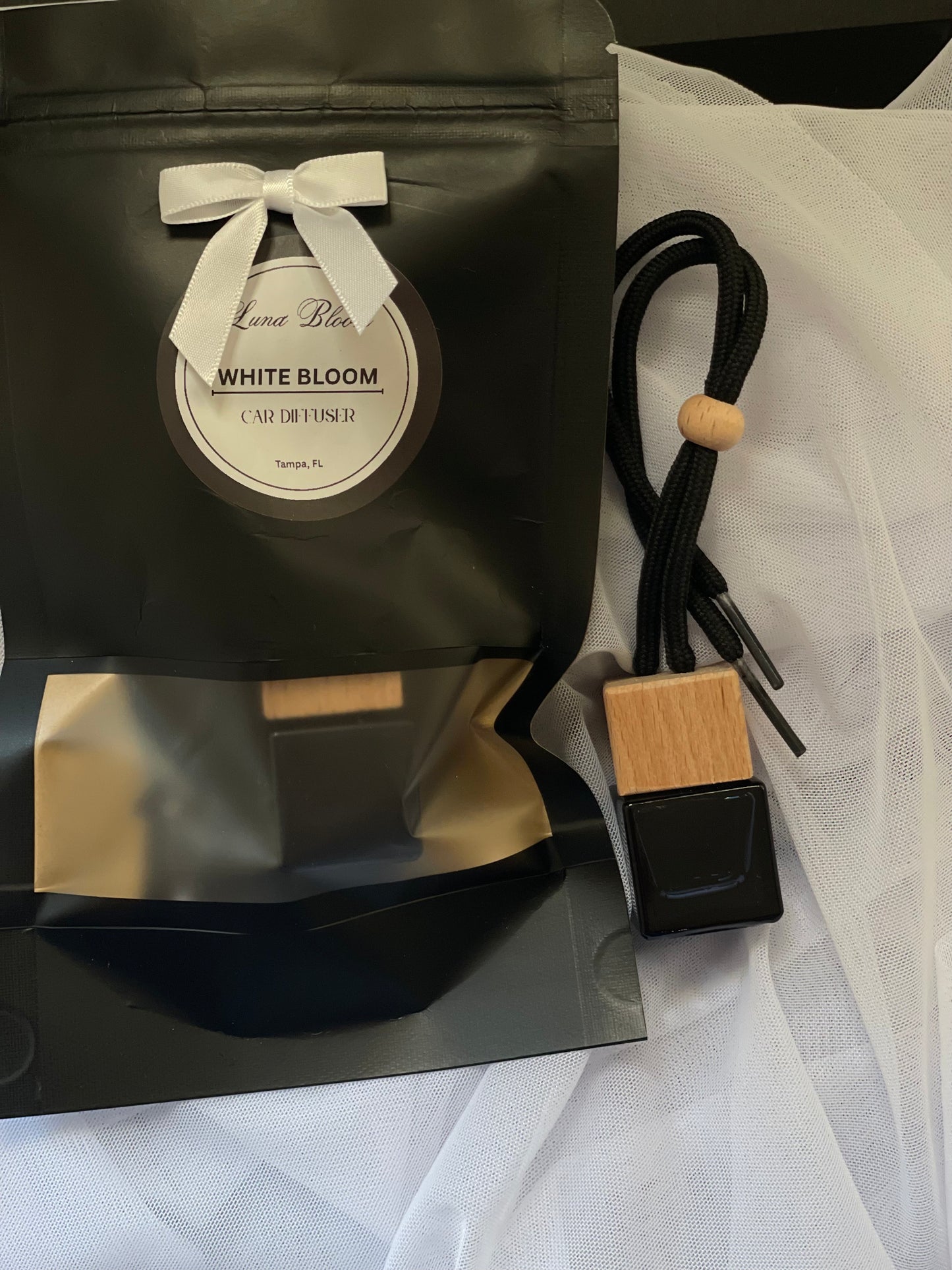 White Bloom Diffuser