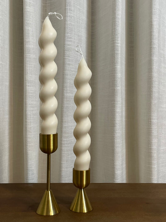 Taper Twist short Candle