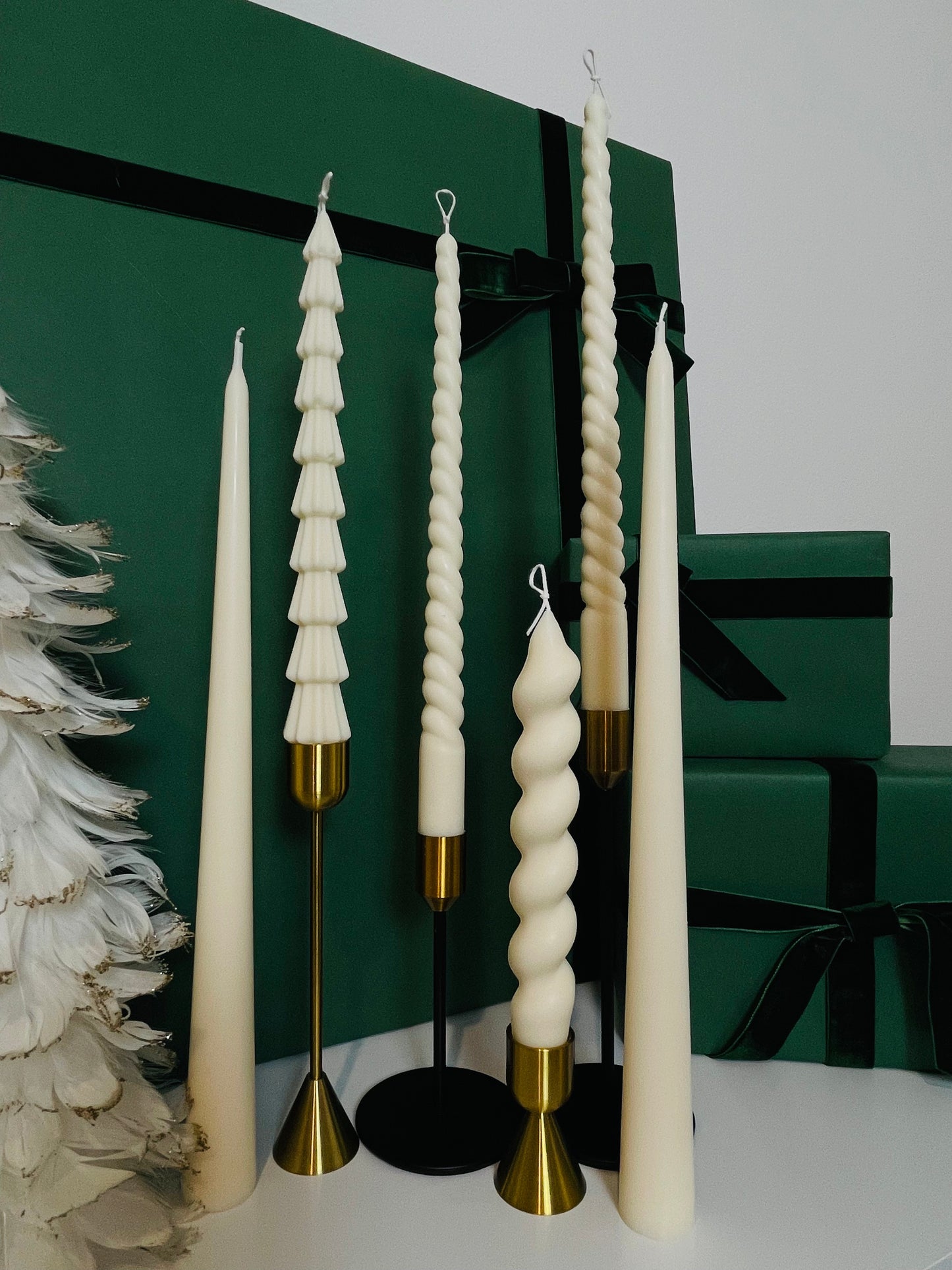 Taper Twist short Candle